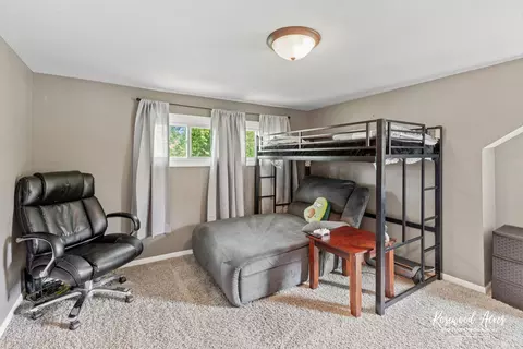 Bedroom - 382 N 8th Ave, Kankakee, IL 60901 photo 5 of 6