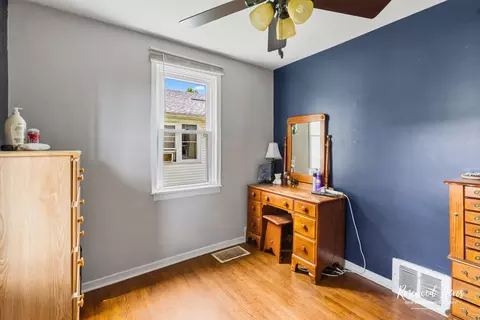 Bedroom - 382 N 8th Ave, Kankakee, IL 60901 photo 3 of 6