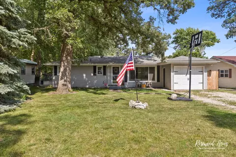 Exterior - 77 N Bates Ave, Kankakee, IL 60901 photo 2 of 7