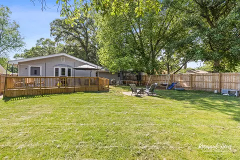 Exterior - 77 N Bates Ave, Kankakee, IL 60901 photo 4 of 7