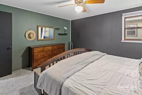 Bedroom - 77 N Bates Ave, Kankakee, IL 60901 photo 2 of 4