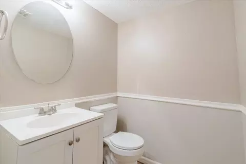 Bath - 6 Starlight Ct, Bloomington, IL 61704 photo 1 of 2