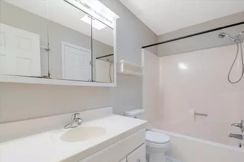 Bath - 6 Starlight Ct, Bloomington, IL 61704 photo 2 of 2