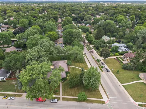 View/Area - 306 Wing Park Blvd, Elgin, IL 60123 photo 2 of 5
