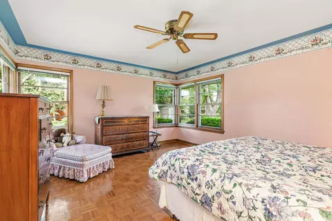 Bedroom - 306 Wing Park Blvd, Elgin, IL 60123 photo 1 of 5