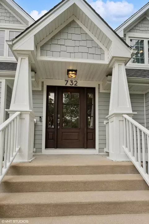 732 S Mitchell Ave, Elmhurst, IL 60126 photo 3
