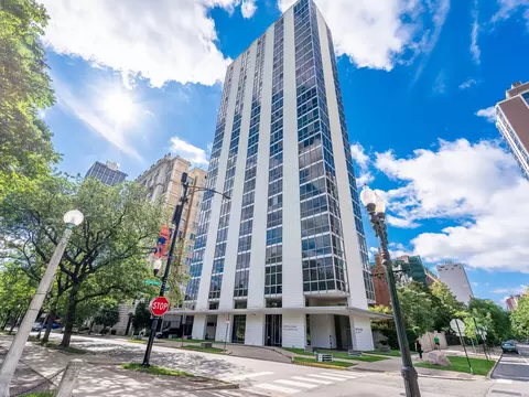 1555 N Dearborn Pkwy #15B, Chicago, IL 60610