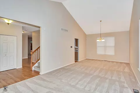 Living - 961 Teasel Ln, Aurora, IL 60504 photo 2 of 6