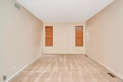 Living - 961 Teasel Ln, Aurora, IL 60504 photo 6 of 6