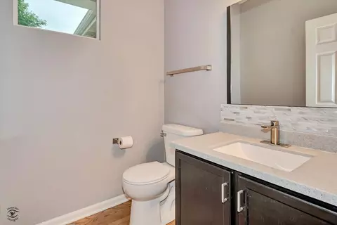 Bath - 961 Teasel Ln, Aurora, IL 60504 photo 1 of 3