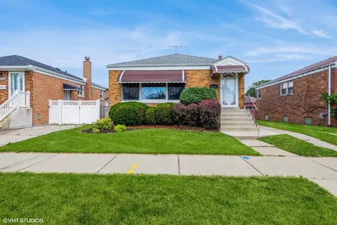 13247 S Avenue M, Chicago, IL 60633