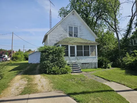 216 E Delaware St, Dwight, IL 60420