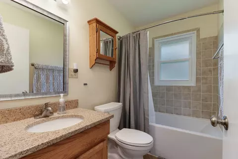 Bath - 1001 Sheridan Rd, Normal, IL 61761 photo 1 of 1