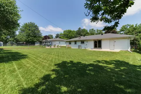 Exterior - 1001 Sheridan Rd, Normal, IL 61761 photo 4 of 7