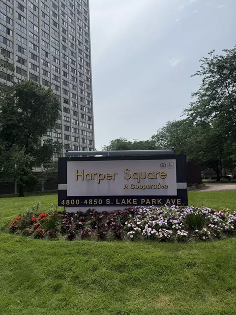 4850 S Lake Park Ave #1508, Chicago, IL 60615