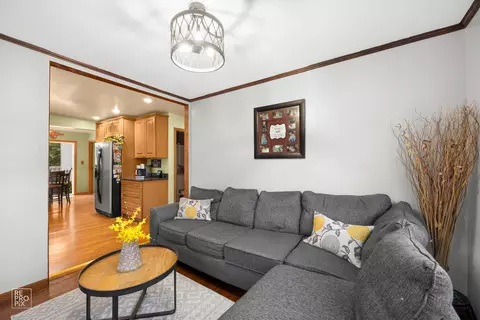 Living - 7314 W 113th Pl, Worth, IL 60482 photo 3 of 3
