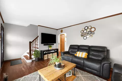 Living - 7314 W 113th Pl, Worth, IL 60482 photo 1 of 3