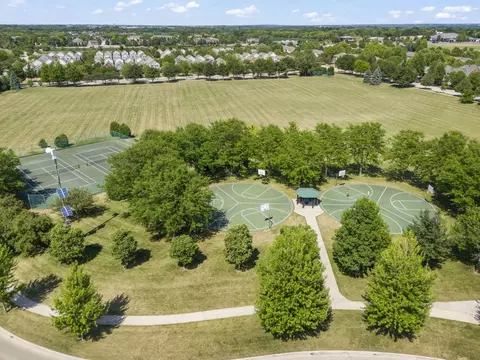235 Garden Dr, Elgin, IL 60124 photo 23