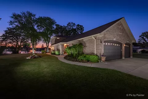 1913 N Woodlawn Park Ave, Mchenry, IL 60051