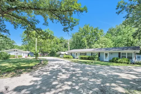 555557 W 605607 W Bluff St, Marseilles, IL 61341