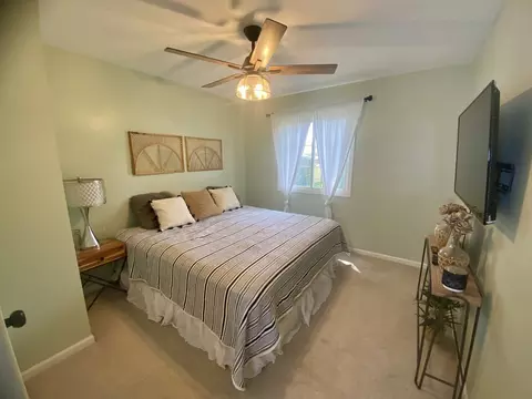 Bedroom - 1615 Meadow Ln, Mchenry, IL 60050 photo 6 of 7