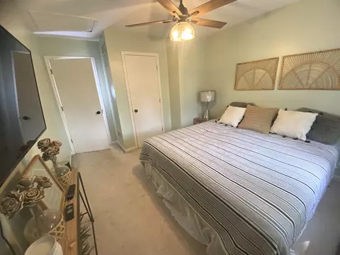 Bedroom - 1615 Meadow Ln, Mchenry, IL 60050 photo 5 of 7