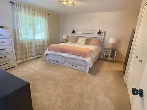 Bedroom - 1615 Meadow Ln, Mchenry, IL 60050 photo 1 of 7
