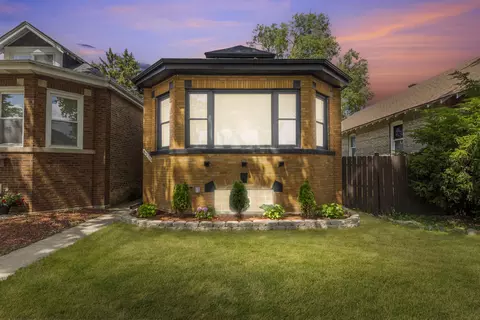 8536 S Paulina St, Chicago, IL 60620