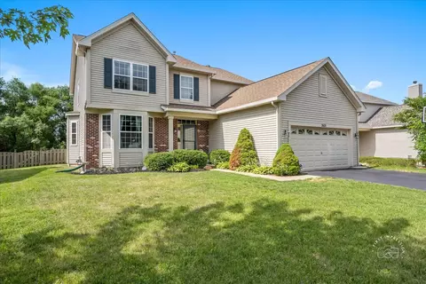 2621 Hennig Rd, Hampshire, IL 60140