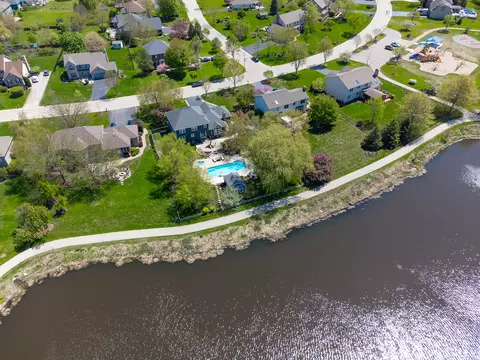3741 Persimmon Dr, Algonquin, IL 60102 photo 46
