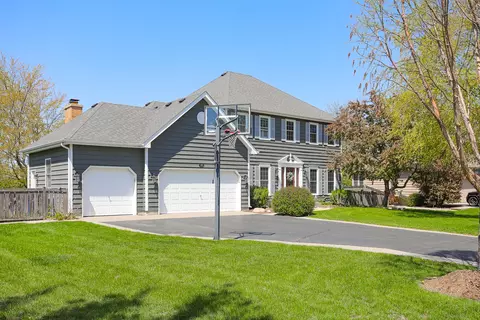 3741 Persimmon Dr, Algonquin, IL 60102 photo 3
