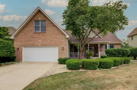 332 Stonemill Ln, Oswego, IL 60543