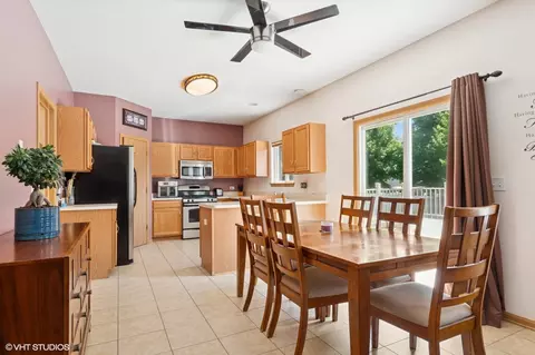6214 Brunswick Dr, Plainfield, IL 60586 photo 4