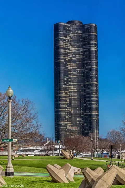 505 N Lake Shore Dr #2110-11, Chicago, IL 60611