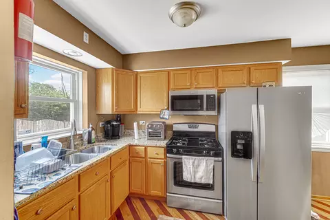 Kitchen - 15511 Drexel Ave, Dolton, IL 60419 photo 2 of 3