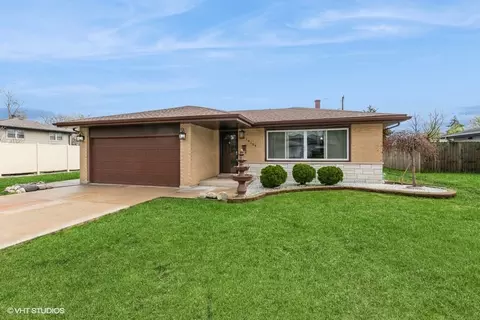 19109 Grant St, Lansing, IL 60438