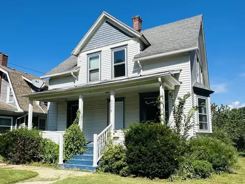 900 Somonauk St, Sycamore, IL 60178
