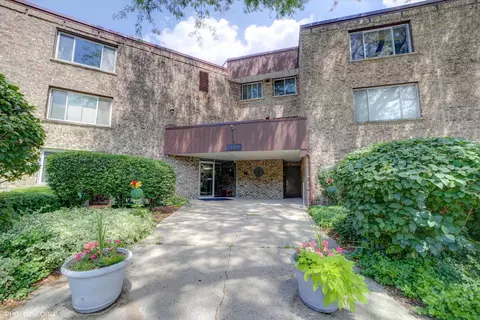 2600 Brookwood Way Dr #111A, Rolling Meadows, IL 60008