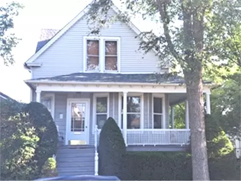 5922 W Dakin St, Chicago, IL 60634