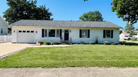 113 E Seminole St, Dwight, IL 60420
