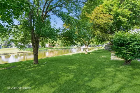 Exterior - 65 Old Post Rd, Montgomery, IL 60538 photo 7 of 8
