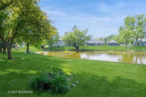 Exterior - 65 Old Post Rd, Montgomery, IL 60538 photo 6 of 8
