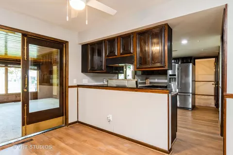Kitchen - 65 Old Post Rd, Montgomery, IL 60538 photo 2 of 2