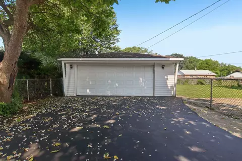 Exterior - 15444 Albany Ave, Markham, IL 60428 photo 2 of 7