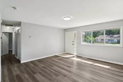Living - 15444 Albany Ave, Markham, IL 60428 photo 5 of 5