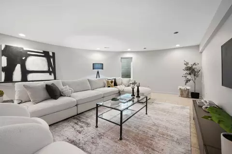 Living - 96 Harbor St, Glencoe, IL 60022 photo 7 of 8