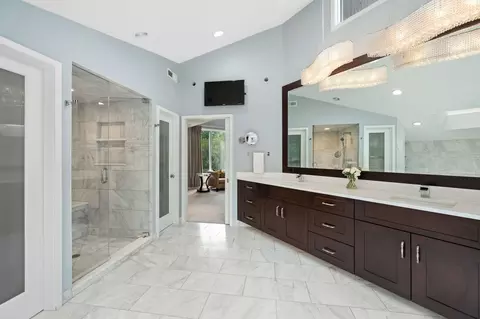 Bath - 96 Harbor St, Glencoe, IL 60022 photo 3 of 6