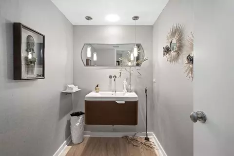Bath - 96 Harbor St, Glencoe, IL 60022 photo 1 of 6