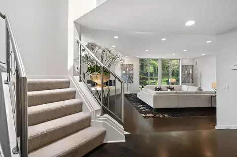 Entry Way - 96 Harbor St, Glencoe, IL 60022 photo 2 of 2