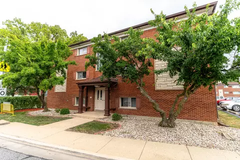 2537 Thatcher Ave #3E, River Grove, IL 60171